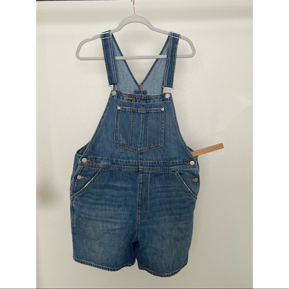 Gap shorteralls - overall shorts - Size M